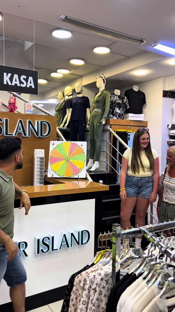 Thank you to our large family for choosing to shop with us; we look forward to seeing you again.😊🙌🫶 #AntalyaShopping #La